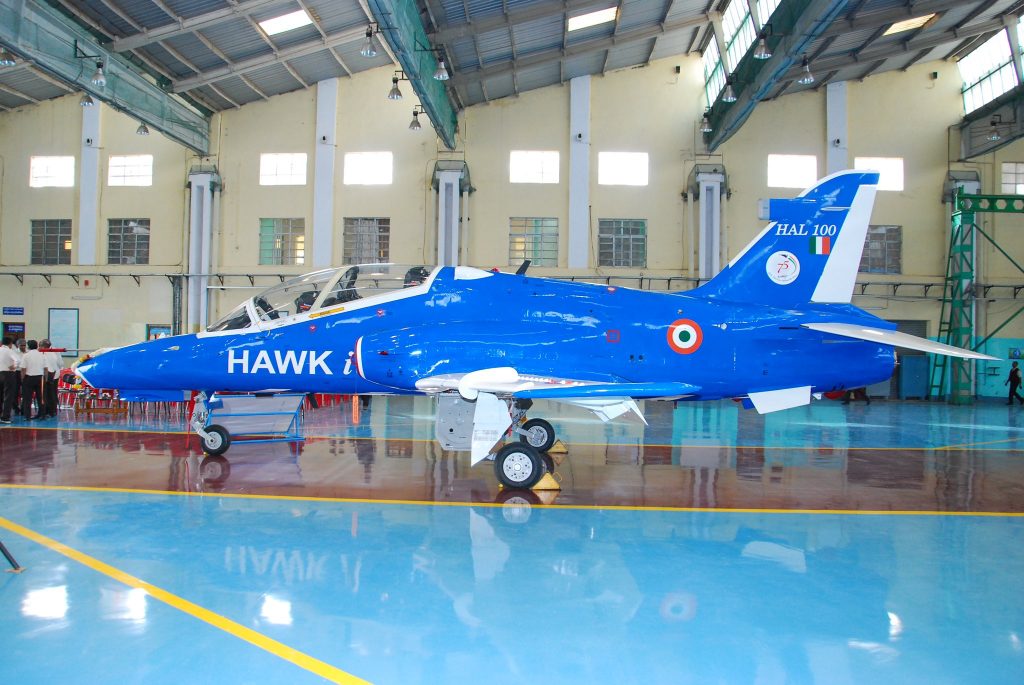 Hawk i