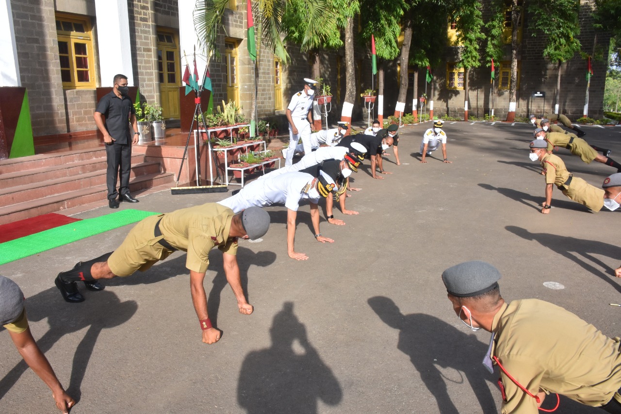 Admiral Karambir Singh Did Push Ups With Nda Cadets Before Pop
