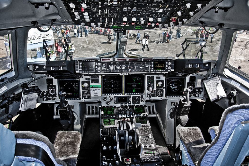 COCKPIT OF GLOBEMASTER