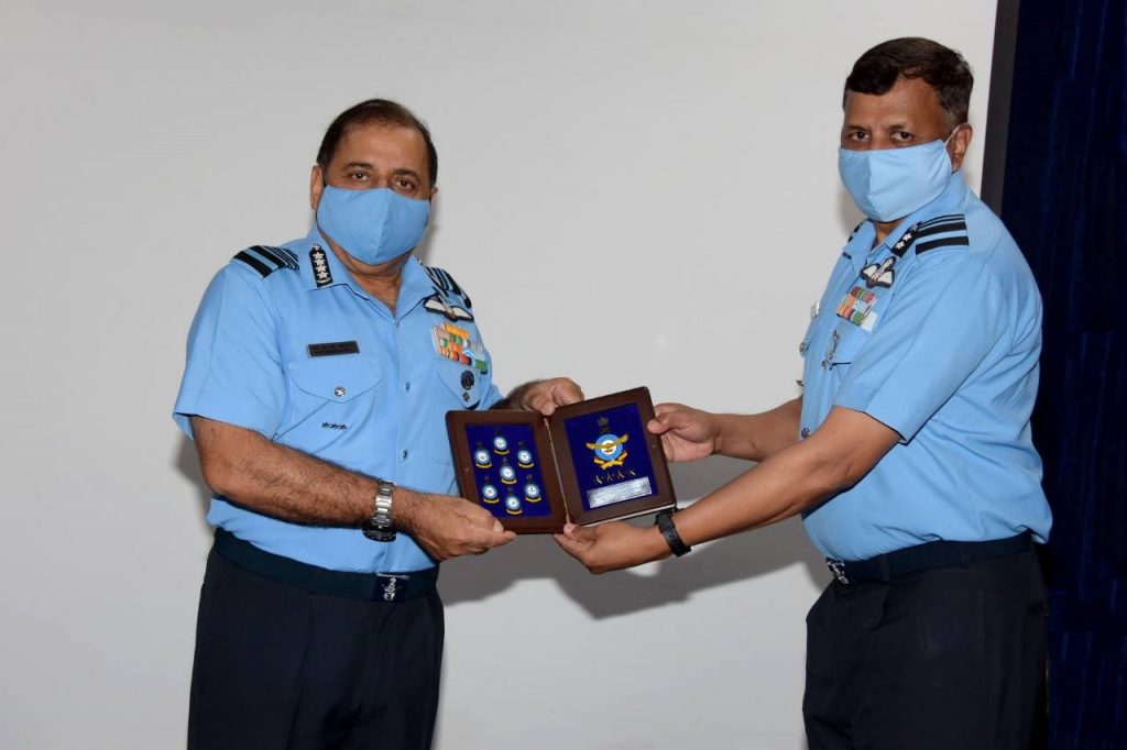 air chief marshal rks bhadauria visited the college of air warfare