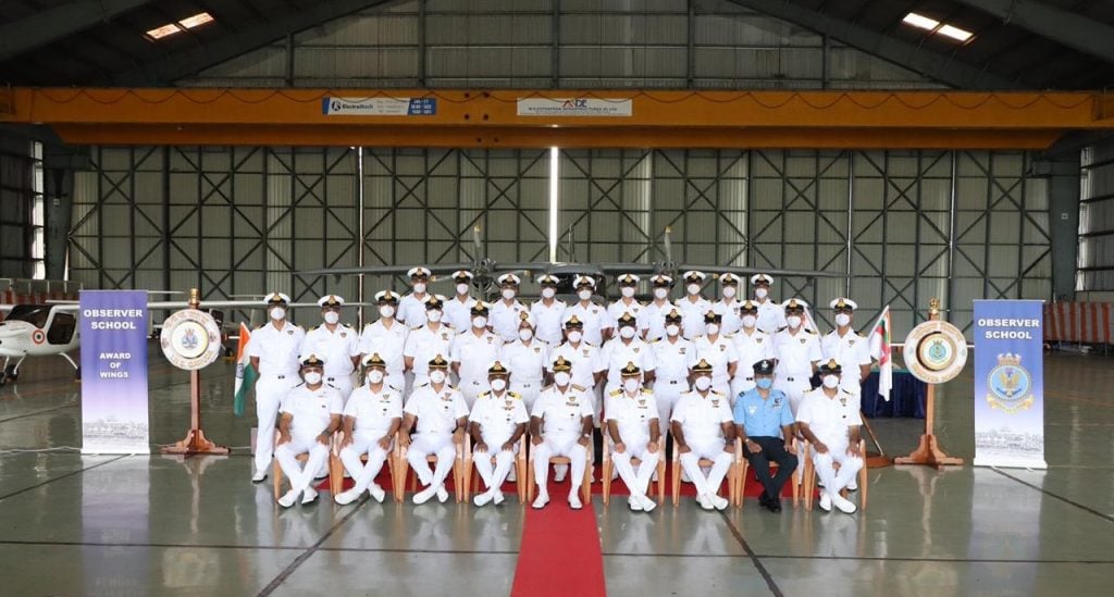 airborne tacticians join naval air arm 1