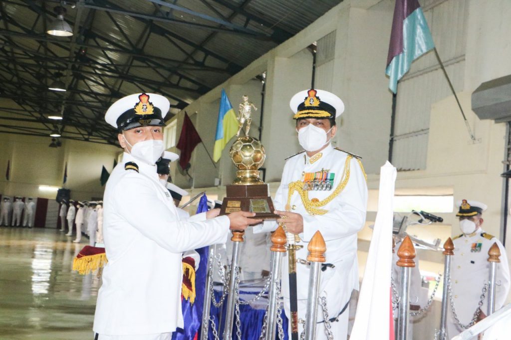 passing out of indian navy mecs officer trainees course successfully completed 1