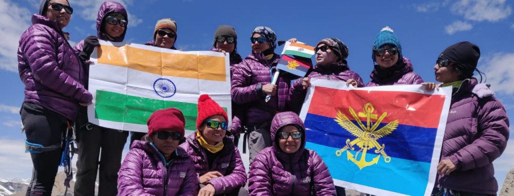 summit of mt manirang by all women mountaineering team