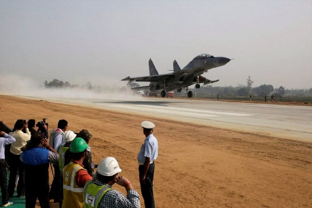 indian air force plane emergency landing on national highway