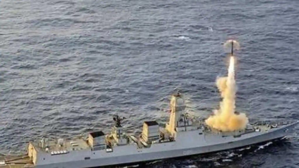 indian navy test fires brahmos supersonic cruise missile 1