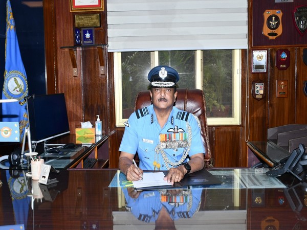 air marshal b chandra sekhar takes over as commandant of air force academy 1