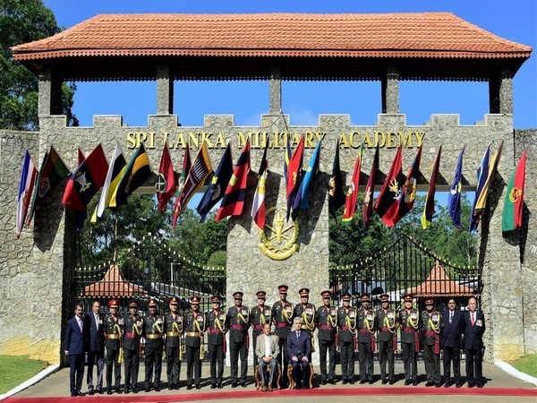 first batch of sri lankan army officers who trained at ima dehradun invited indian army guru