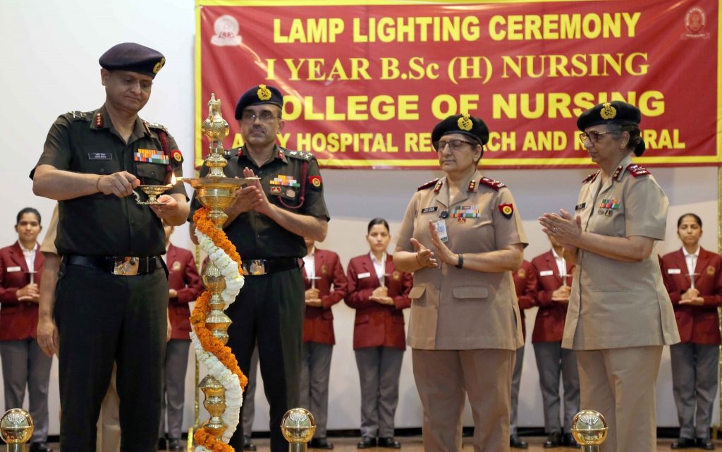 lamp lighting ceremony of military nursing service college of nursing