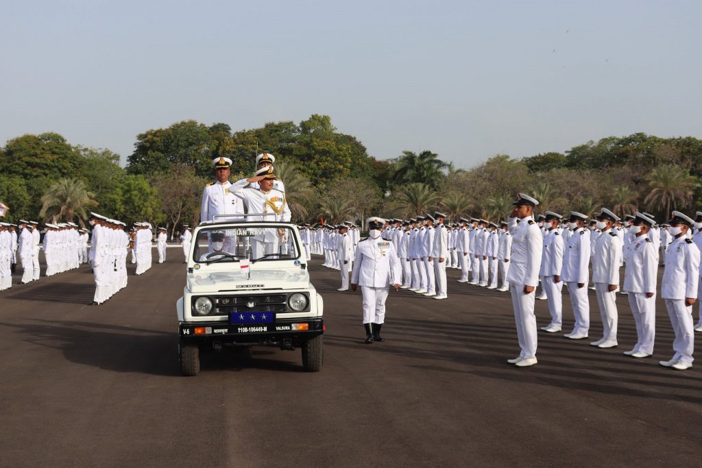 passing out parade of electrical specialisation course held at ins valsura 2