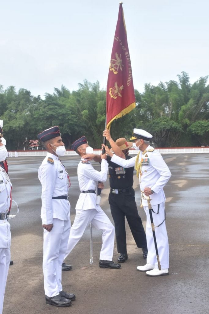 meet lieutenant niraj singh papola who won president gold medal at ima 2