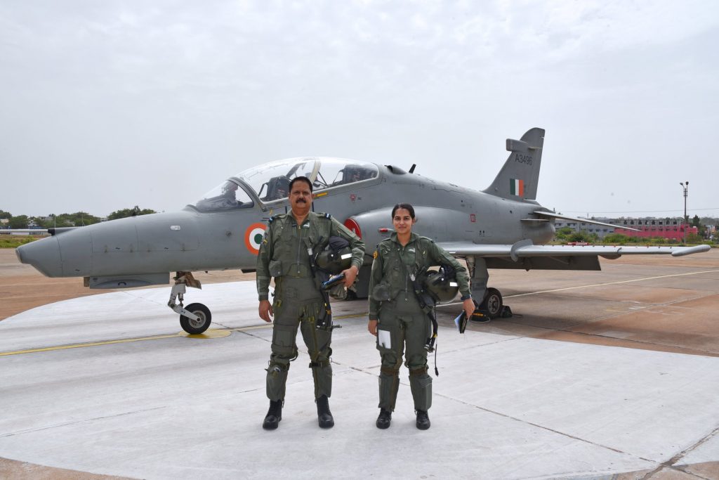 meet father daughter fighter pilot duo air commodore sanjay sharma flying officer ananya sharma create history 2