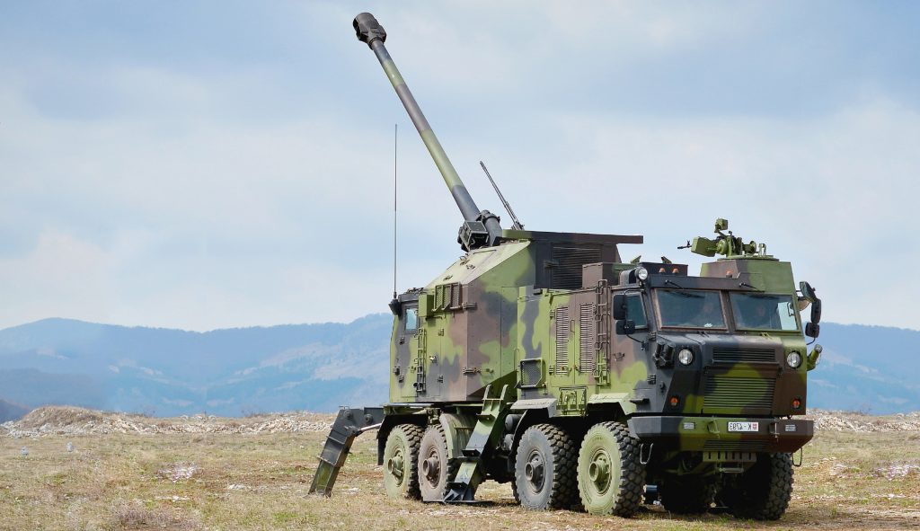 Nora B 52 is a new generation 155mm L52 self propelled howitzer