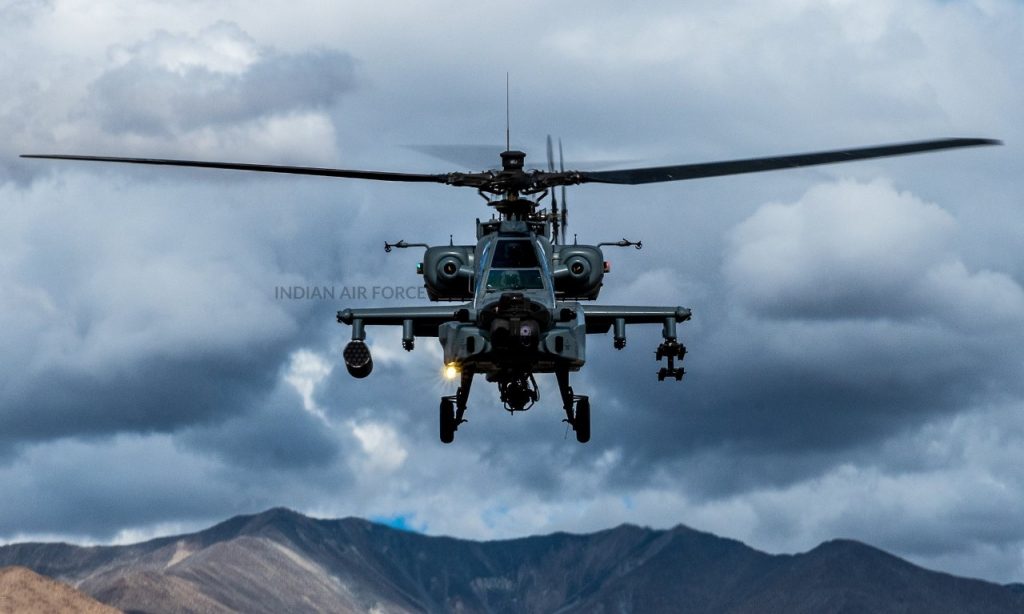 apache attack helicopter 1