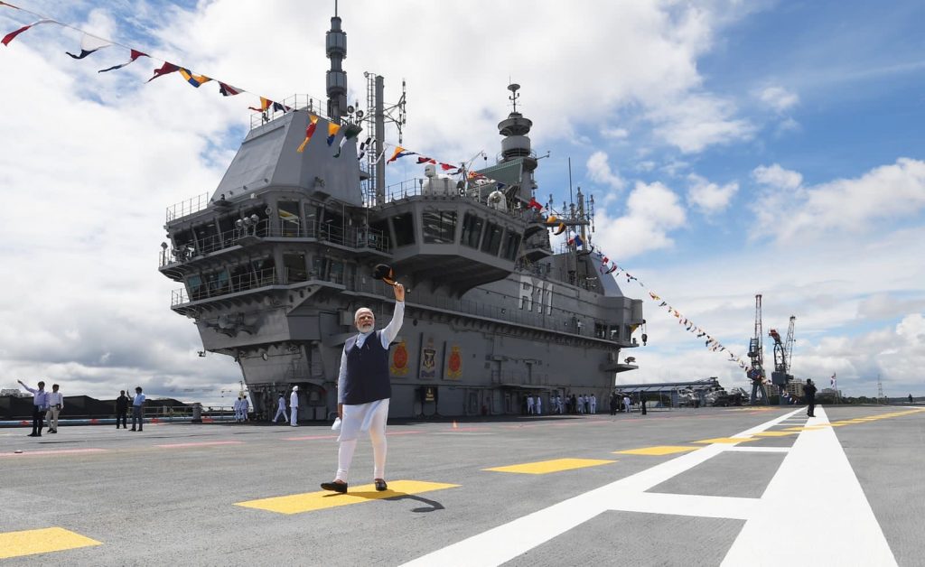 pm shri narendra modi commissions indias first indigenous aircraft carrier ins vikrant in kochi 4