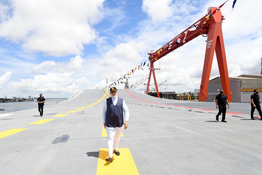 pm shri narendra modi commissions indias first indigenous aircraft carrier ins vikrant in kochi 6