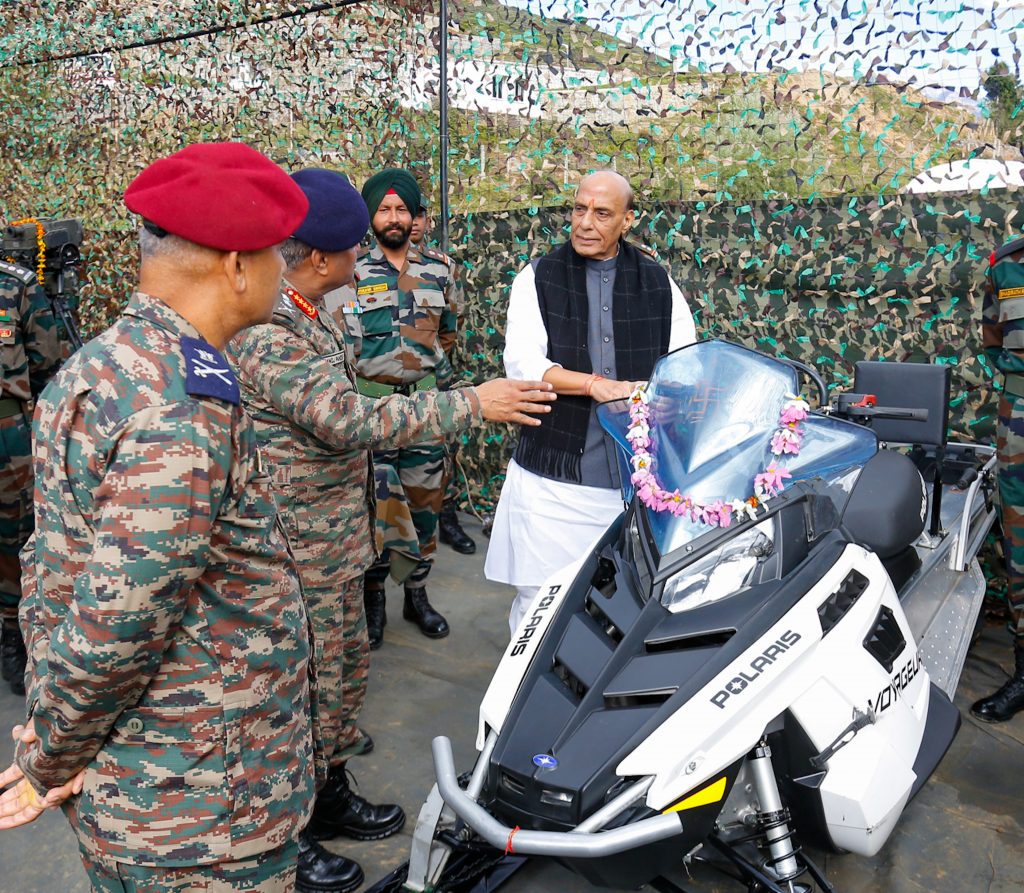 defence minister rajnath singh performs shastra pooja on the occasion of vijaya dashami 8