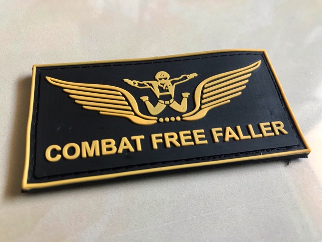 combat free faller
