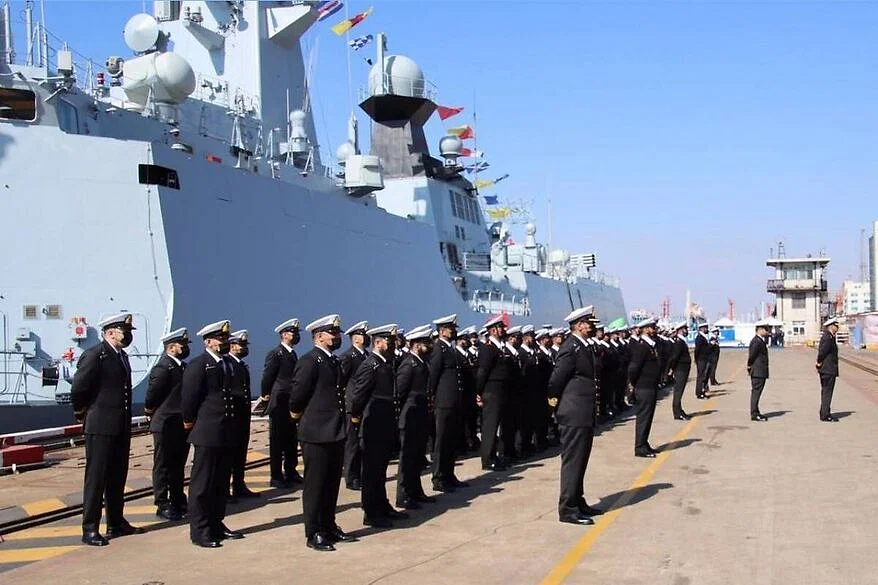 Amid Crises Pakistan Navy Procures Two Frigates from China
