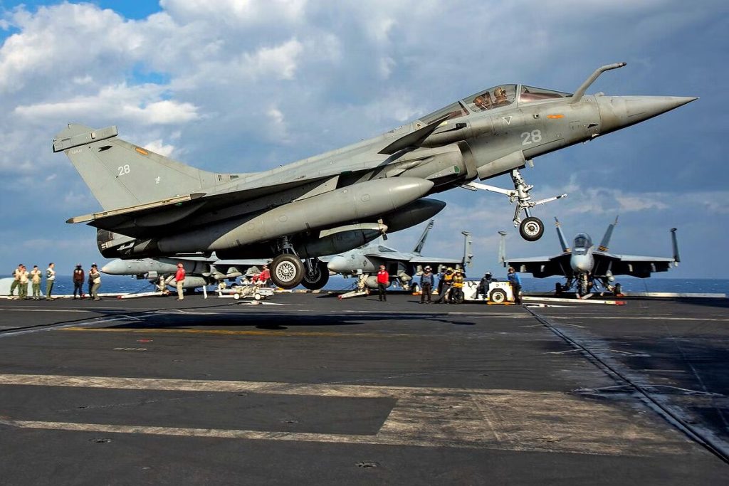 Know the Difference Between IAFs Rafale and Rafale M of Indian Navy 2