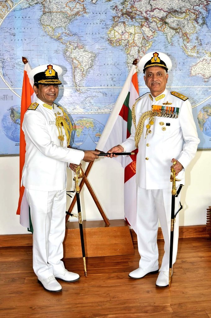 Navy Ends Colonial Practice Of Carrying Batons 2