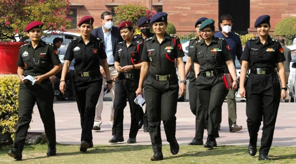 Eligibility criteria for females to join Indian Army after 12th grade-female army officer-