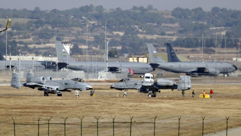 Top 5 Key US Military Airbases Around the Globe_th