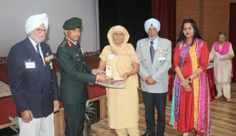 Ways Indian Military Families Show Courage and Dedication_th