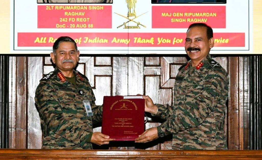 Chief of Army Staff Pays Tribute to Retiring Officers at Seminar