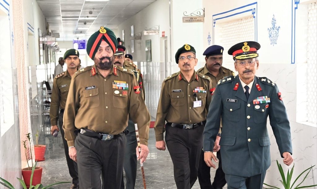 Lt Gen Manjinder Singh Visits Command Military Dental Centre to Assess Healthcare Facilities for Armed Forces