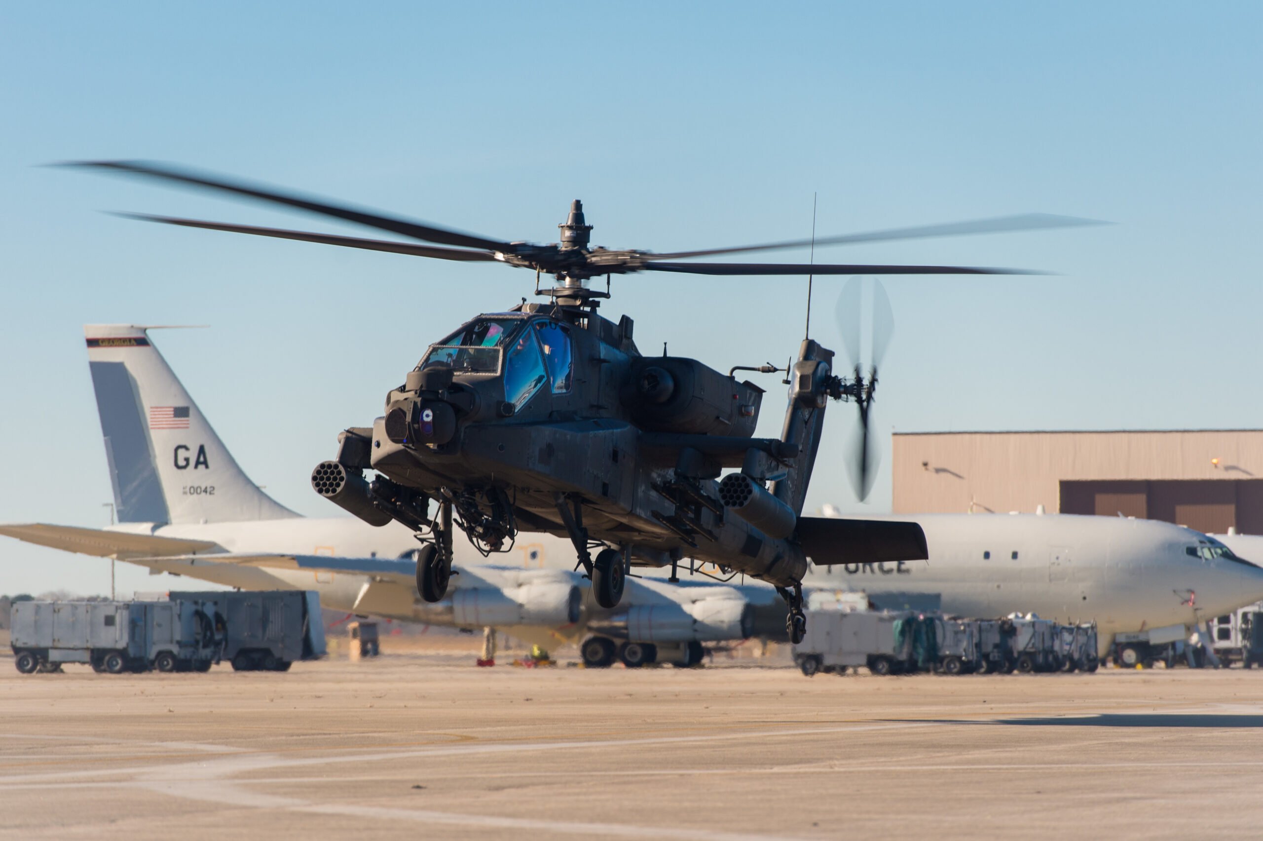 Poland Signs $300 Million Contract for Eight AH-64D Apache Helicopters from the US