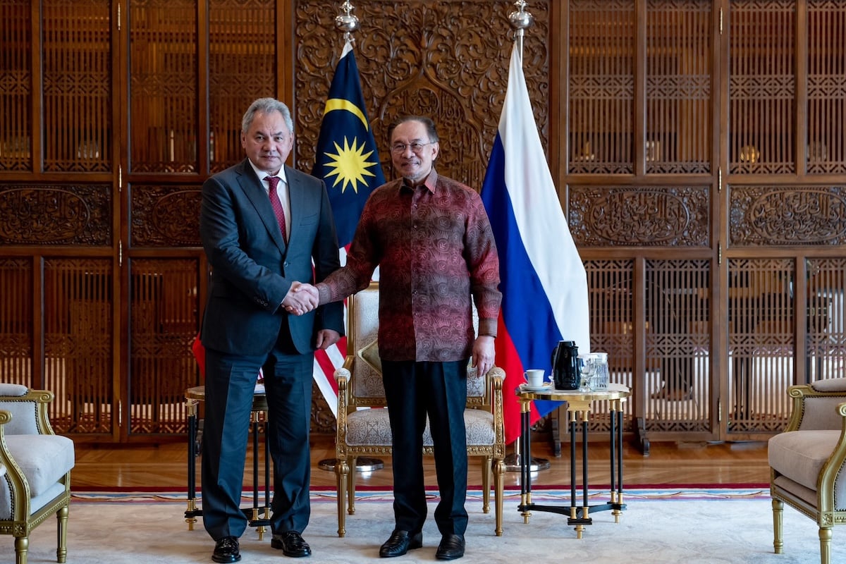 Russia's Sergei Shoigu Strengthens Ties with Malaysia Amid Rapprochement with the U.S.