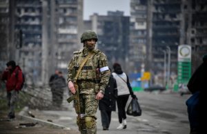 Ukraine Reports Eight Deaths as Russia Claims Capture of Village Near Toretsk