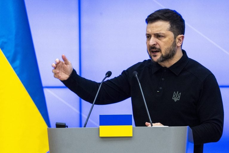 Zelensky Criticizes US-Russia Talks for Excluding Ukraine, Calls for Fair Negotiations Involving Europe