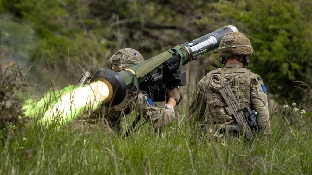 British Army Sets Record by Test-Firing Javelin Command Launch Unit at 4 Kilometers