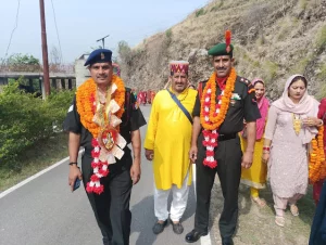 Brothers from Himachal Pradesh Retire from Indian Army on Same Day, Continuing Family's Legacy of Service