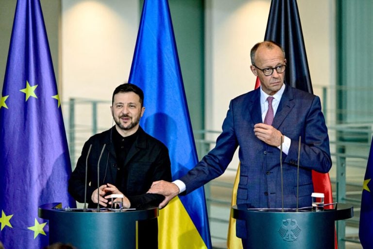 Germany to Help Ukraine Develop Long-Range Weapons with No Range Restrictions