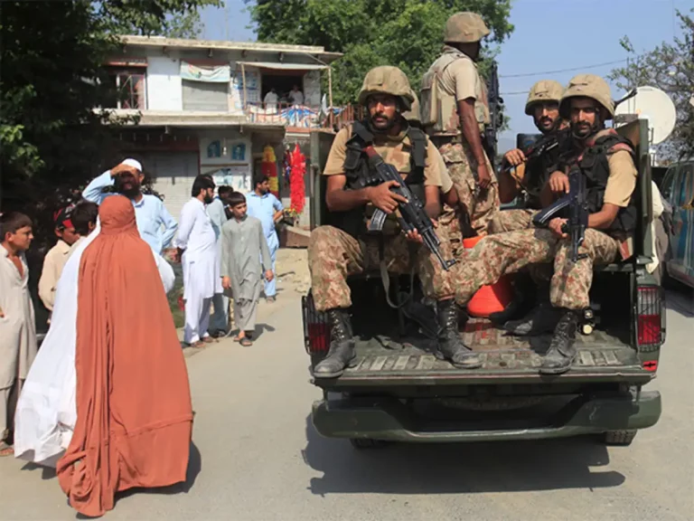 Indian Army Plans Troop Rebalance Along Pakistan Border Amid De-escalation Talks