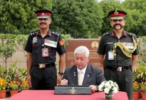 Japan's Defence Minister Honours Indian Soldiers During Visit to New Delhi