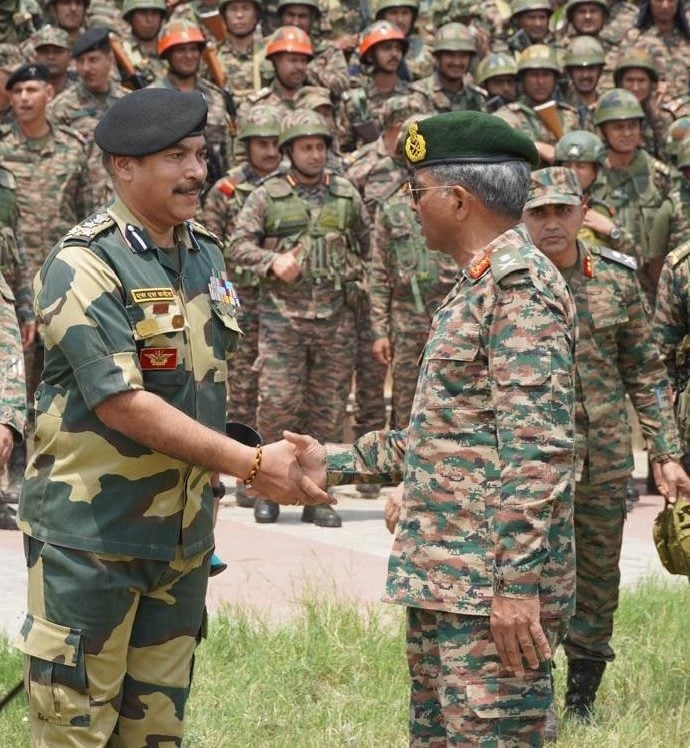 Lieutenant General Katiyar Reviews Operational Preparedness in Amritsar Sector