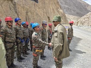 Lt Gen Pratik Sharma Inspects Operational Readiness of Fire and Fury Corps Amid Rising Border Tensions