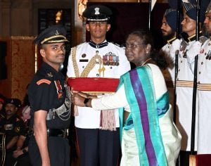 Major Malla Rama Gopal Naidu Awarded Kirti Chakra for Gallantry in Jammu and Kashmir Operation