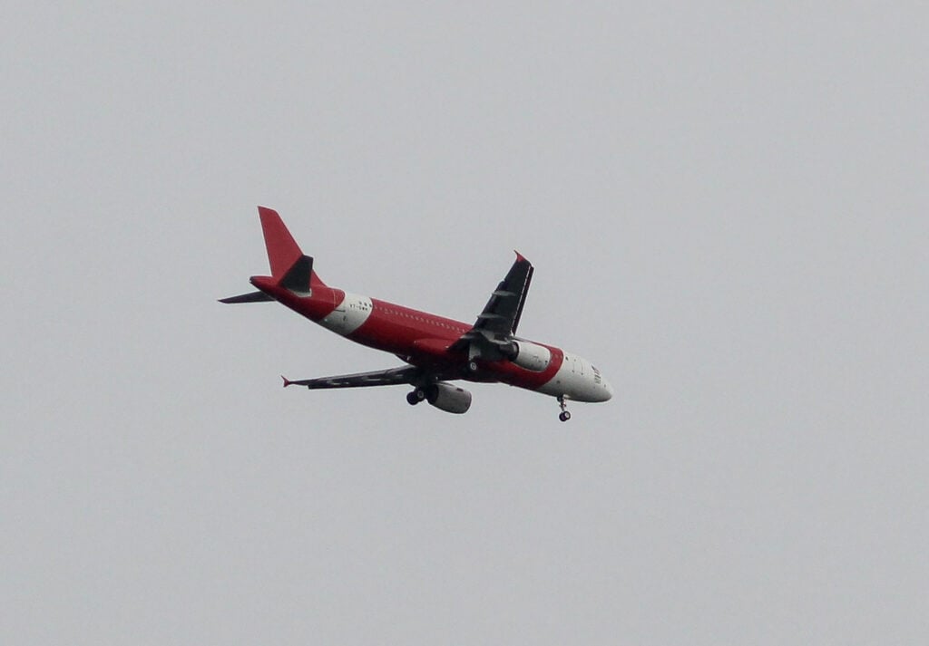 Pakistan and India Extend Airspace Ban Amid Ongoing Tensions
