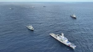 Philippine and US Coast Guards Hold First Joint Military Drills in South China Sea