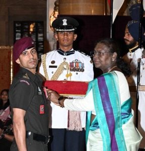 President Murmu Conferred Six Kirti Chakras and 33 Shaurya Chakras at Defence Investiture Ceremony 2025
