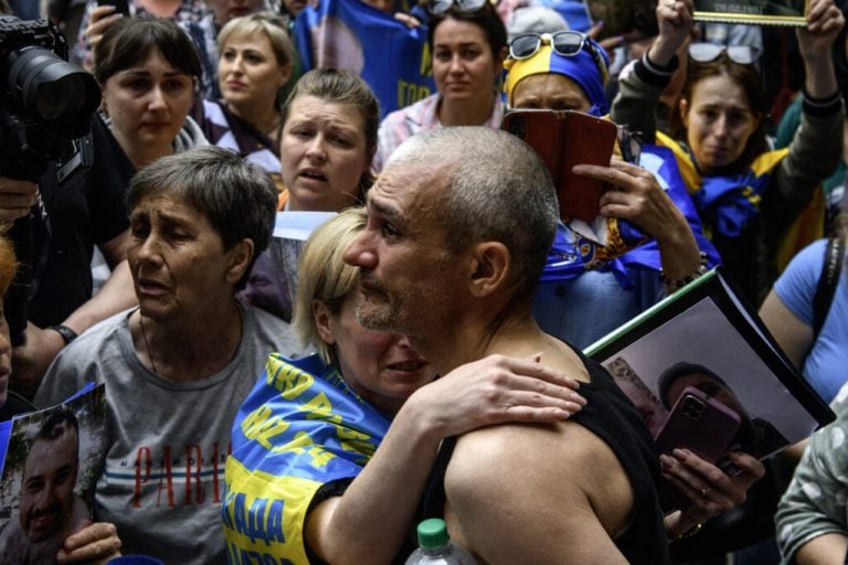 Russia and Ukraine Complete Largest Prisoner Swap, Exchanging 1,000 Combatants