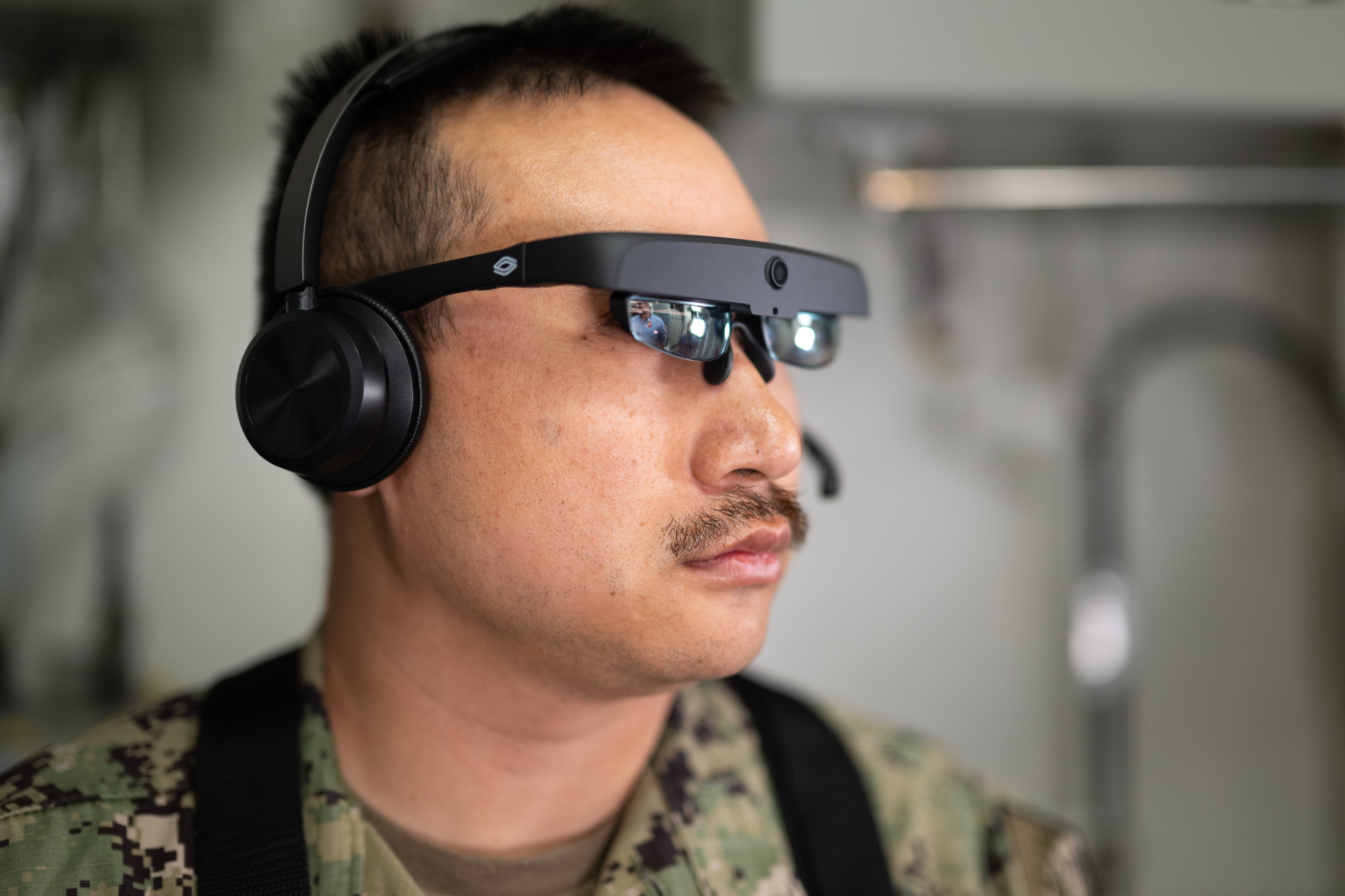 US Navy Integrates Augmented Reality Maintenance System into Warships