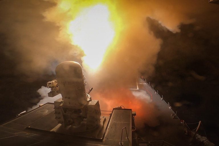 US and UK Strike Houthi Targets in Yemen Amid Rising Maritime Attacks