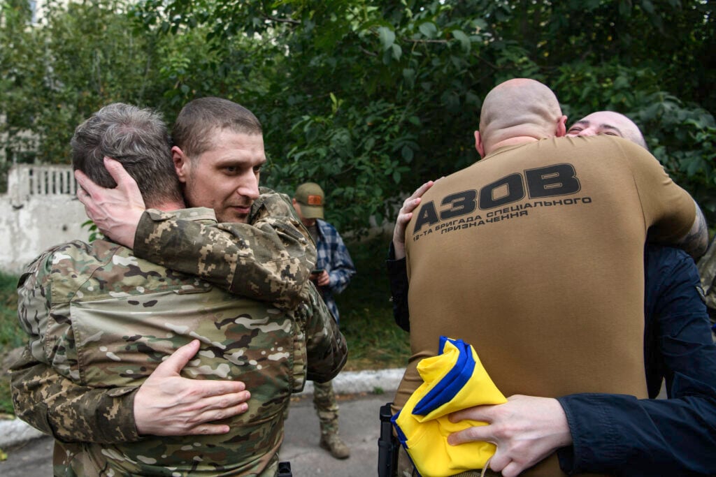Ukraine Investigates Alleged Executions of 268 Prisoners of War by Russia