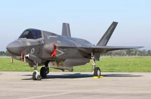 British F-35 Lightning II Stealth Fighter Makes Emergency Landing in India Due to Fuel Shortage