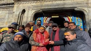 Indian Army Chief General Upendra Dwivedi Visits Kedarnath Shrine, Offers Prayers to Lord Shiva